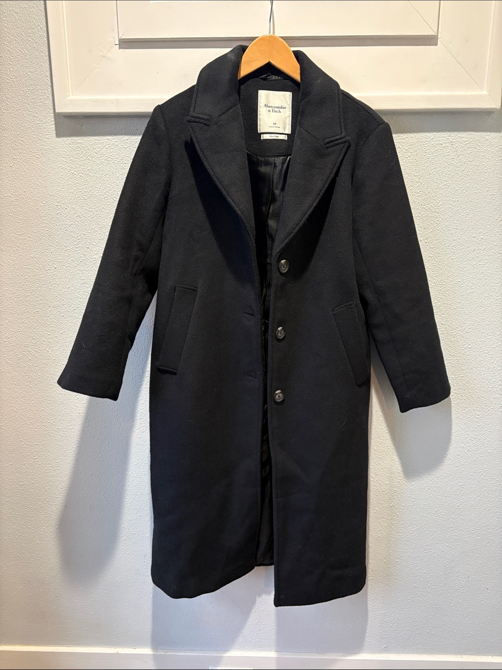 Abercrombie & Fitch Black Single-Breasted Peacoat